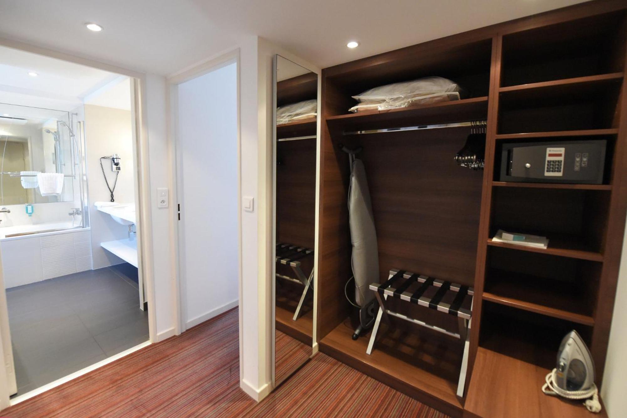 Holiday Inn Mulhouse By Ihg Εξωτερικό φωτογραφία