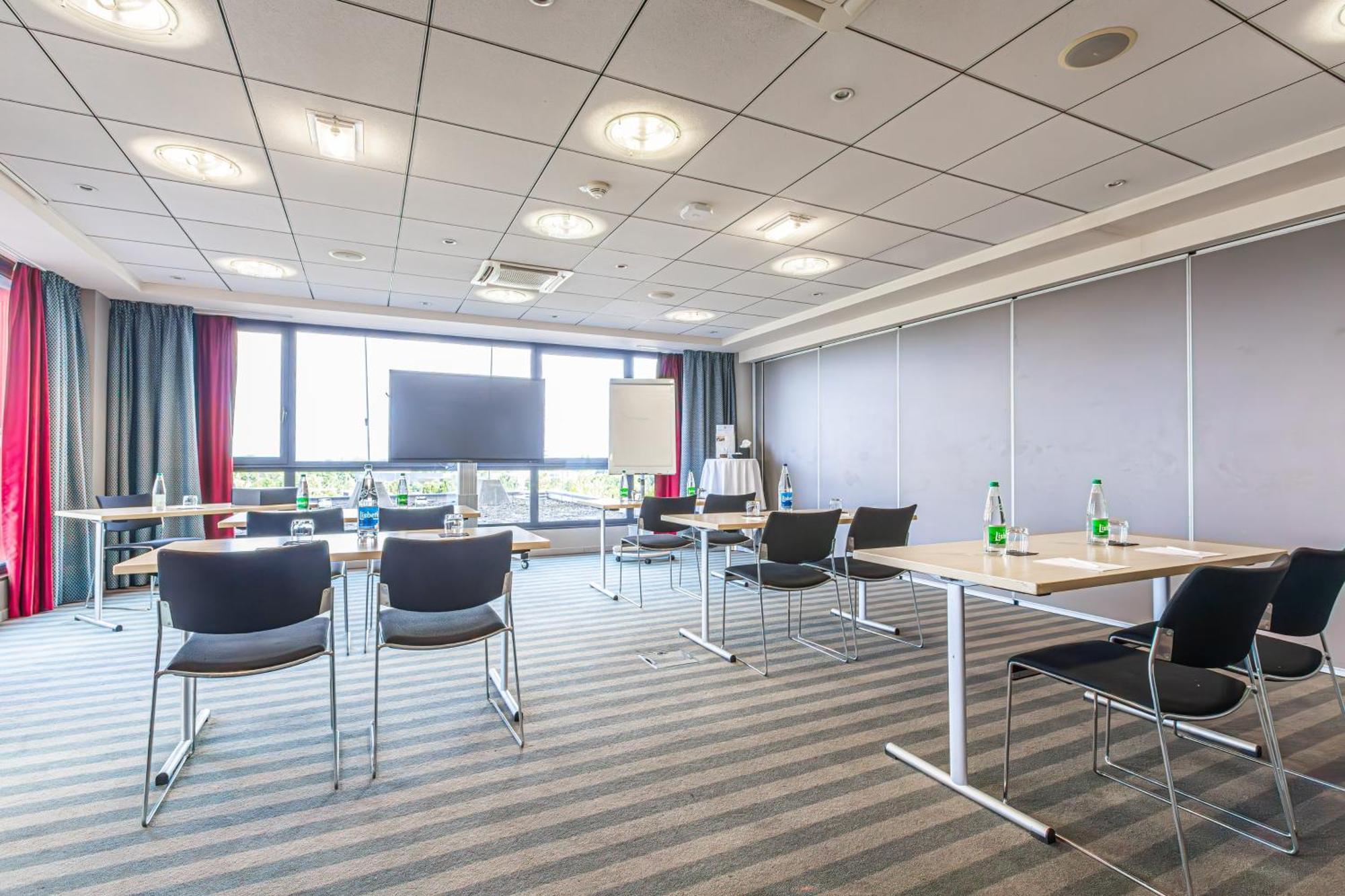 Holiday Inn Mulhouse By Ihg Εξωτερικό φωτογραφία